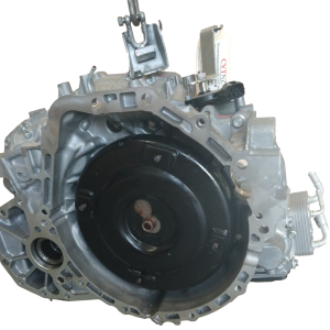 Nissan Pathfinder R52, 4WD, with QR35 engine.